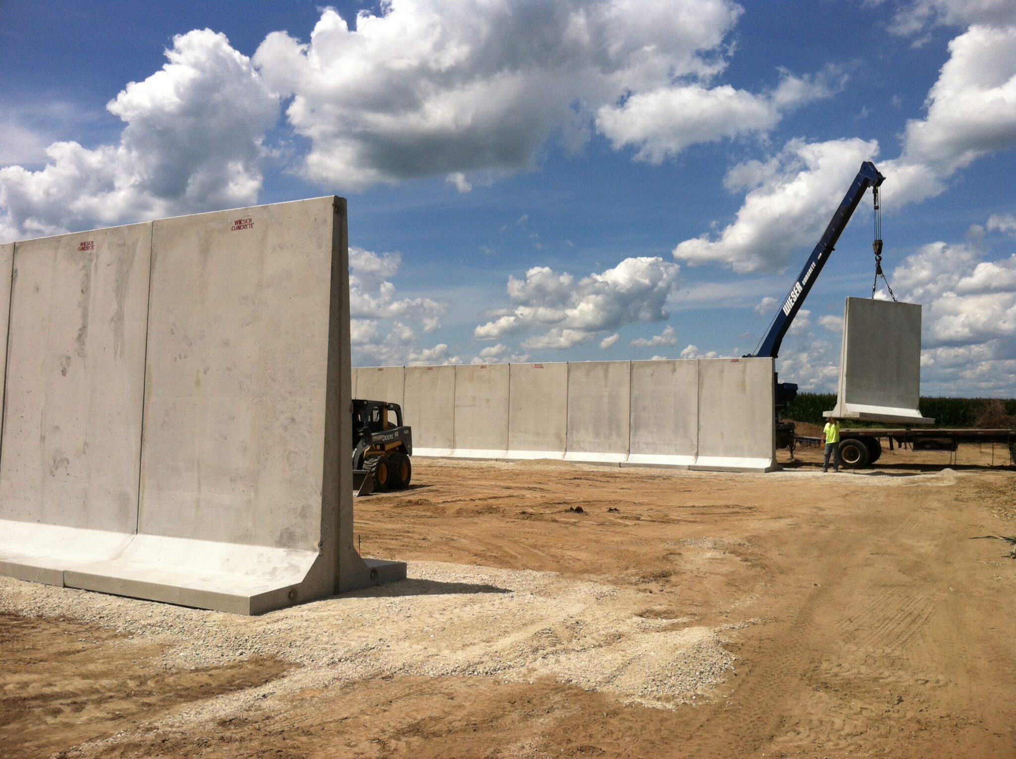 TWalls 48 Barriers New & Used Highway Barriers